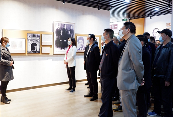 20210408川西ag手机官方官网开展“瞻仰陈毅故里 学党史悟思想”主题党日活动 (2)_副本.jpg