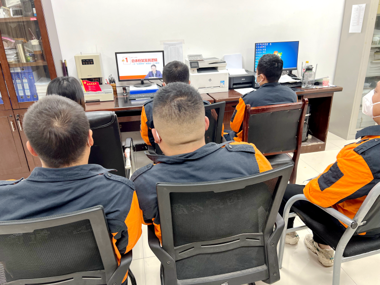广南ag手机官方官网组织学习党的二十大精神解读与分析专题讲座3.png