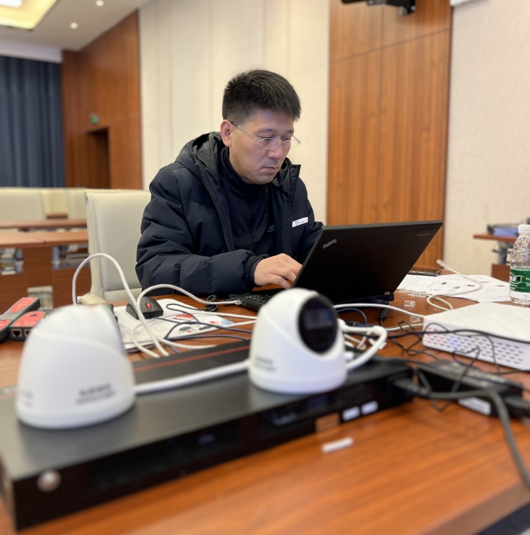 广南ag手机官方官网组织实施2022年度机电序列岗位评定实践操作测评3_副本.jpg