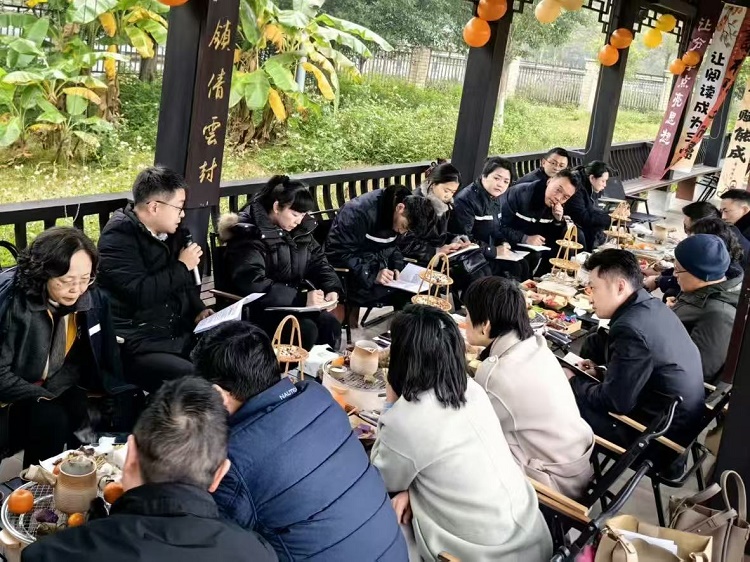 12.30川南ag手机官方官网“头雁领航，共学共进”第二期读书分享会圆满举办2.jpg