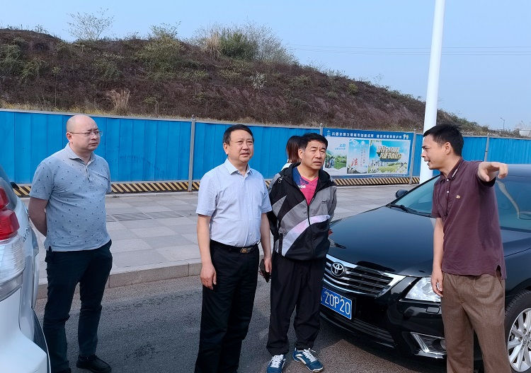 川高ag手机官方官网监事会工作委员会委员李子寿一行到南方ag手机官方官网调研“高庐·云玺”（48亩）房地产项目推进情况.jpg