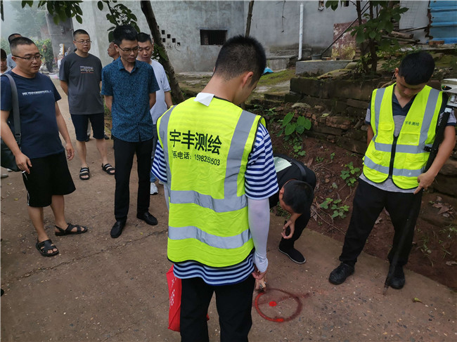 no356-成南ag手机官方官网开展成南高速公路扩容改建项目（遂宁段）前期征地拆迁放线工作.jpg