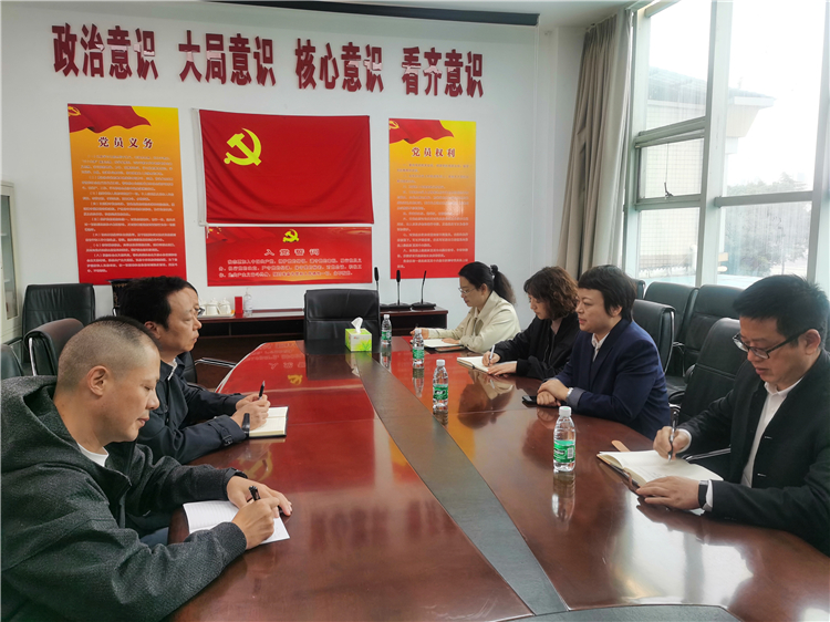 成南ag手机官方官网党委委员 纪委书记阿依热布.jpg