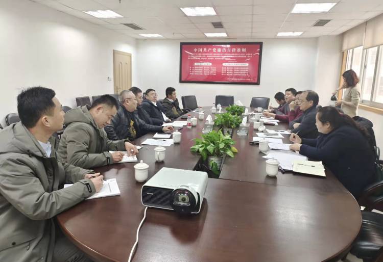 雅西ag手机官方官网组织召开冕宁服务区开通试运营工作推进会.JPG